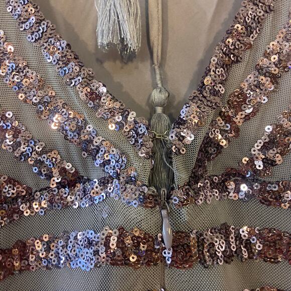 Anthropologie NEW Women's Size 2 Lilac Purple Sequined Open-Back Mini Dress NWT - Picture 8 of 10